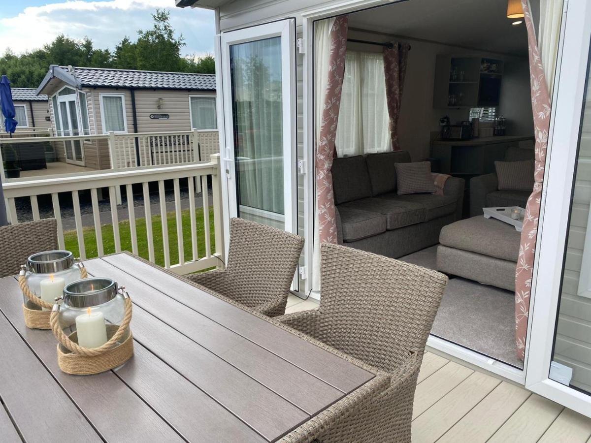 Lake District Prestige Caravan, 3 Bedrooms, Sleeps 8 On Haven Holiday Park Flookburgh Extérieur photo