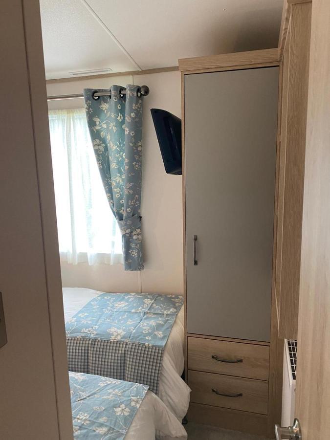 Lake District Prestige Caravan, 3 Bedrooms, Sleeps 8 On Haven Holiday Park Flookburgh Extérieur photo