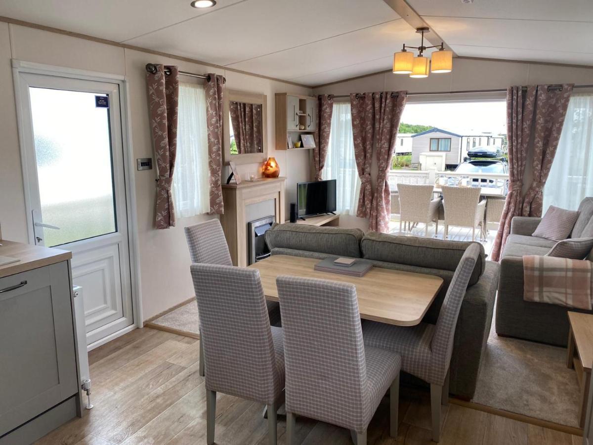 Lake District Prestige Caravan, 3 Bedrooms, Sleeps 8 On Haven Holiday Park Flookburgh Extérieur photo