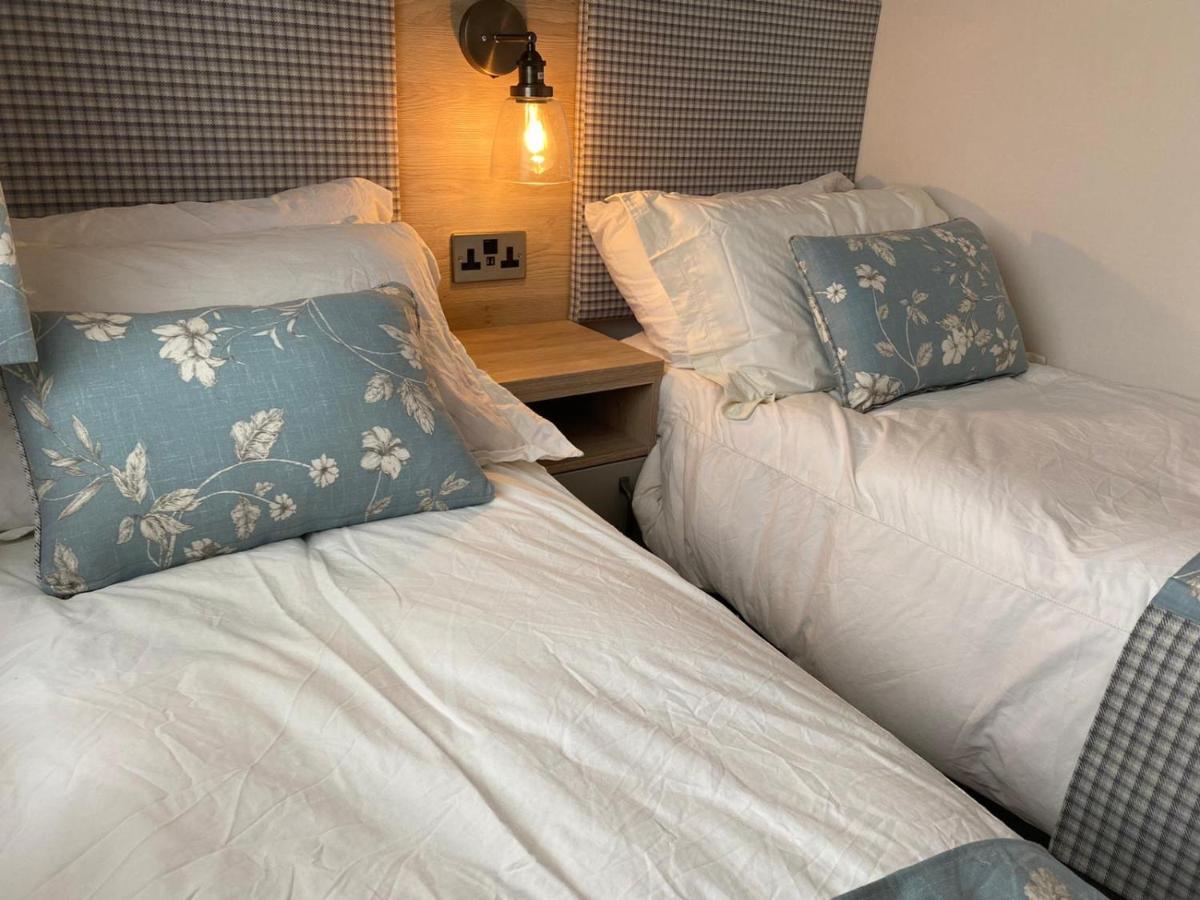 Lake District Prestige Caravan, 3 Bedrooms, Sleeps 8 On Haven Holiday Park Flookburgh Extérieur photo
