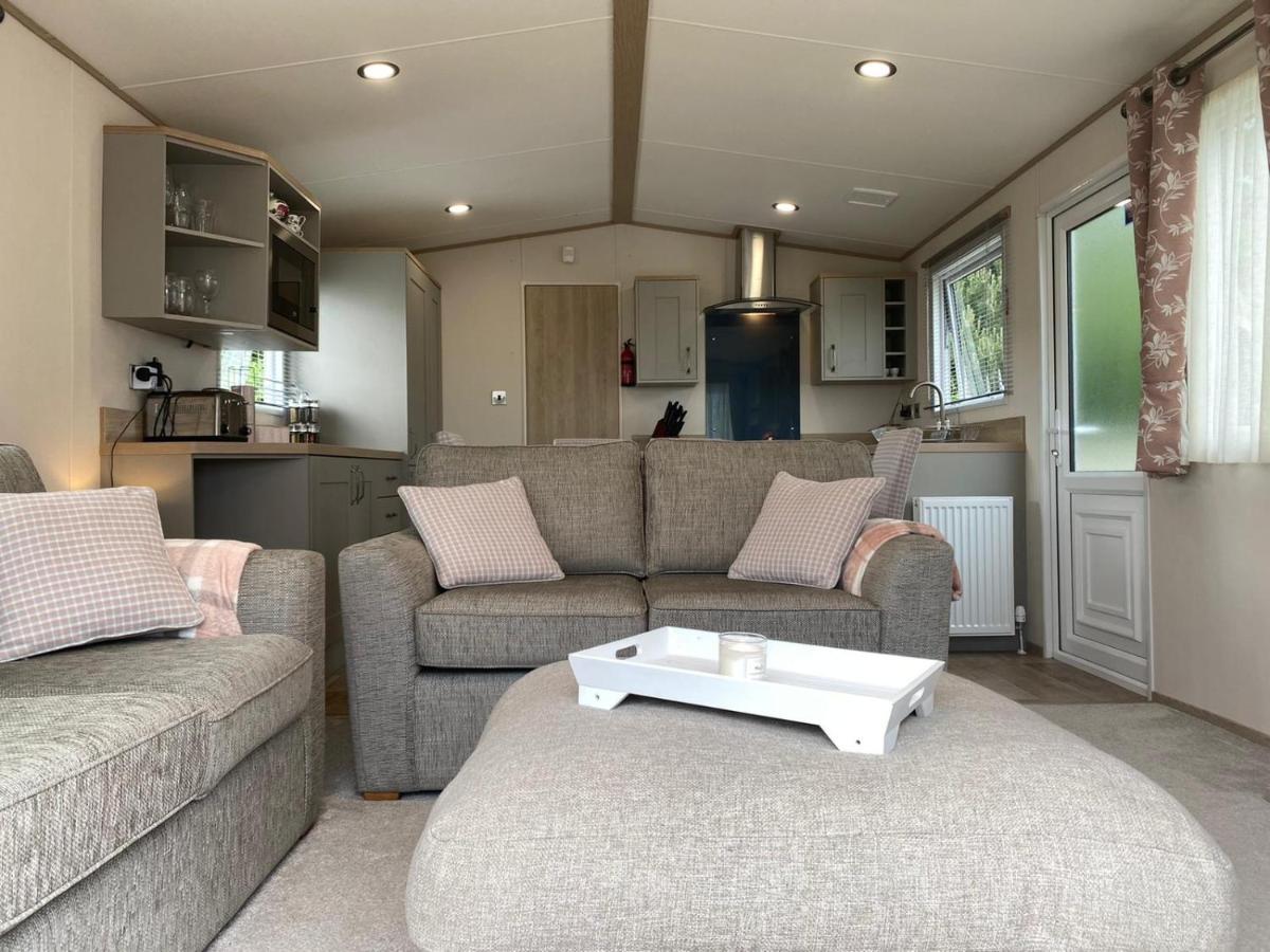 Lake District Prestige Caravan, 3 Bedrooms, Sleeps 8 On Haven Holiday Park Flookburgh Extérieur photo